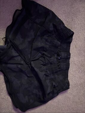 90 Degree By Reflex Women's Black Camo Athletic Shorts